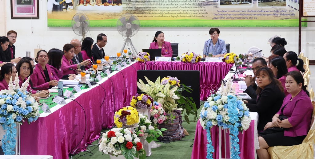 ภาพกิจกรรมตรวจรับรองสถาบันการศึกษาและการผดุงครรภ์ ประจำปีการศึกษา 2566